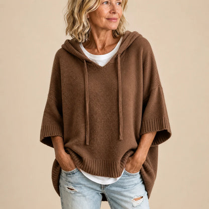 ALYRA™ Emma – Pull Poncho à Capuche
